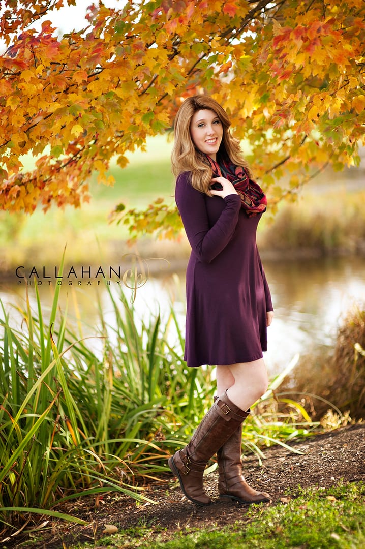 44 Fall Photoshoot Ideas (What Colors, Clothes, Outfits, etc)